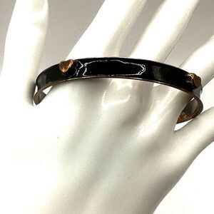 Black heart bangle bracelet
